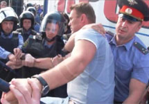 Задержание Алексея Навального 6 мая. Кадр из документального фильма "Срок"