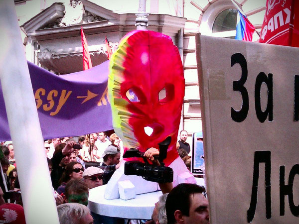 Группа в поддержку Pussy Riot на "Марше миллионов-2". Фото Петра Верзилова