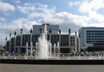 Центральная площадь Ижевска. Фото с сайта http://aifudm.net