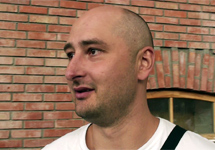 Аркадий Бабченко, журналист. Кадр Грани-ТВ