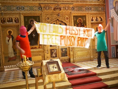 Акция в поддержку Pussy Riot в венском храме. Фото Draschan/facebook.com