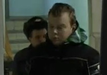 Павел Бровкин в суде. Кадр любительского видео, показанного по НТВ