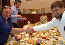 Жерар Депардье в гостях у Рамзана Кадырова. Фото: instagram.com/kadyrov_95