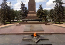 Вечный огонь в Аллее героев, Волгоград. Фото: vmeste-ryadom.ru