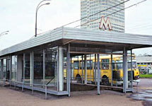 Станция метро "Юго-Западная". Наземный вестибюль. Фото с сайта  www.metro.ru