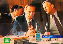 Владимир Путин и Анатолий Собчак. Архивное фото. Кадр НТВ