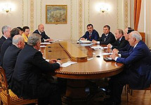 Владимир Путин на встрече с избранными губернаторами. Фото пресс-службы Кремля