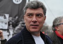 Борис Немцов на митинге. Фото Л. Барковой/Грани.Ру