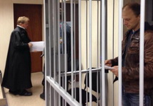 Судья Александр Шохин и Денис Синяков. Фото: @blogger51