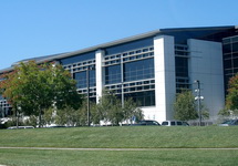Штаб-квартира Google в Маунтин-Вью, Калифорния. Фото: Википедия