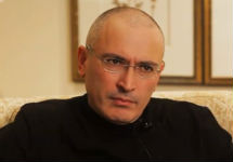 Михаил Ходорковский после освобождения. Кадр The New Times