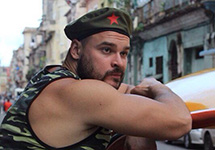 Максим Марцинкевич на Кубе. Фото с личной страницы "Вконтакте": vk.com/restrukt