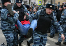 Задержание у Замоскворецкого суда. Фото Е.Михеевой/Грани.Ру