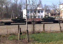 Российские самоходные установки в Новозыбкове. Кадр видеозаписи