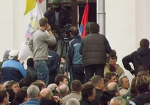 Захват Луганской обладминистрации. Фото: cxid.info