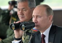 Владимир Путин на военных учениях. Фото пресс-службы Кремля