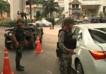 Войска на улицах Бангкока. Кадр Би-Би-Си