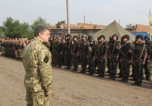 Петр Порошенко в Донбассе. Фото: president.gov.ua