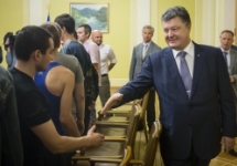 Встреча Петра Порошенко с освобожденными из плена. Фото: president.gov.ua