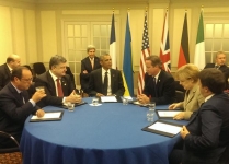 Петр Порошенко и лидеры стран НАТО. Фото из твиттера президента Украины