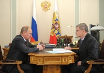Владимир Путин и Юрий Чайка. Фото пресс-службы Кремля