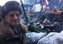 Евгений Сверстюк на Евромайдане. Фото с ФБ-страницы Владимира Вятровича