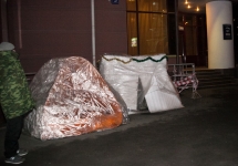 Палатки протестующих бюджетников. Фото: Филипп Киреев