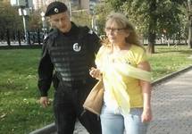 Задержание Ирины Калмыковой на Марше мира в Москве. Фото Анастасии Зотовой