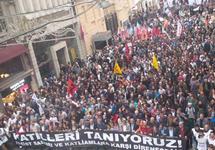 Демонстрация в Стамбуле после теракта в Анкаре, 10.10.2015. Фото: @dokuz8haber