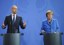 Арсений Яценюк и Ангела Меркель. Берлин, 23.10.2015. Фото: kmu.gov.ua