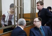 Надежда Савченко с адвокатами. Фото Дмитрия Борко