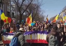 Марш унионистов в Кишиневе, 27.03.2016. Кадр видео сайта Publika.Md