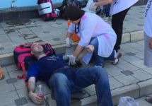 Артем Торчинский после нападения. Фото из твиттера Алексея Нвального