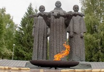 Мемориал "Вечный огонь" в Сыктывкаре. Фото: progorod11.ru