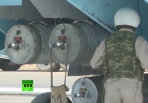 Кассетные бомбы на российском самолете, авиабаза Хмеймим. Кадр RT