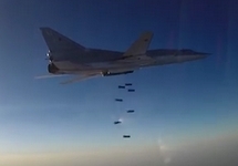 Бомбежка объекта в Сирии российским Ту-22М3, вылетевшим из Хамадана. Кадр видео Минобороны России