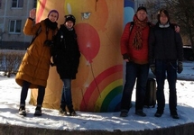 Участники "гей-тура" в Светогорске. Источник: 47news.ru