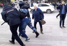 Задержания в Волгограде. Фото из твиттера Алексея Волкова
