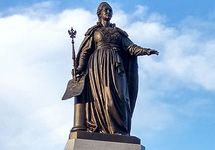 Памятник Екатерине II в аннексированном Симферополе. Фото: Википедия