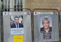 Предвыборные плакаты в Париже. Фото: Грани.Ру