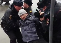 Задержание Евгения Владенкова. Кадр видео с youtube-канала Security