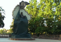 Памятник боевикам ЛНР в Луганске. Фото: lug-info.com