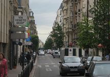 На улице Леваллуа-Перре. Фото: Википедия