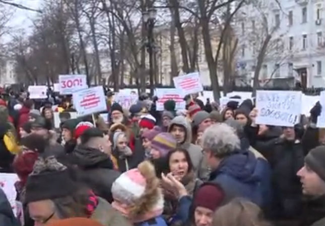 В Москве и Петербурге задержаны участники акций в 10-ю годовщину убийства Маркелова и Бабуровой