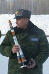 Владимир Путин  с ракетой. Фото с официального сайта президента