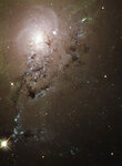NGC 1275. Фото NASA с сайта hubblesite.org