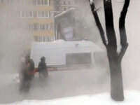 Прорыв трубы в Петербурге. Кадр из видео на сайте fontanka.ru