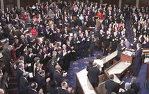 Президент Буш выступает перед конгрессменами. Фото Reuters