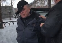 Андрея Злоказова ведут в суд. Кадр видео ФСБ