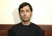 Юнис Сафаров после задержания. Фото: vesti.az